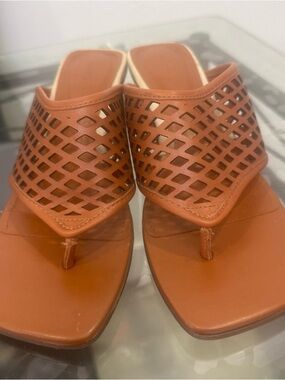 Women's Tan Cutout Thong Slide Sandals